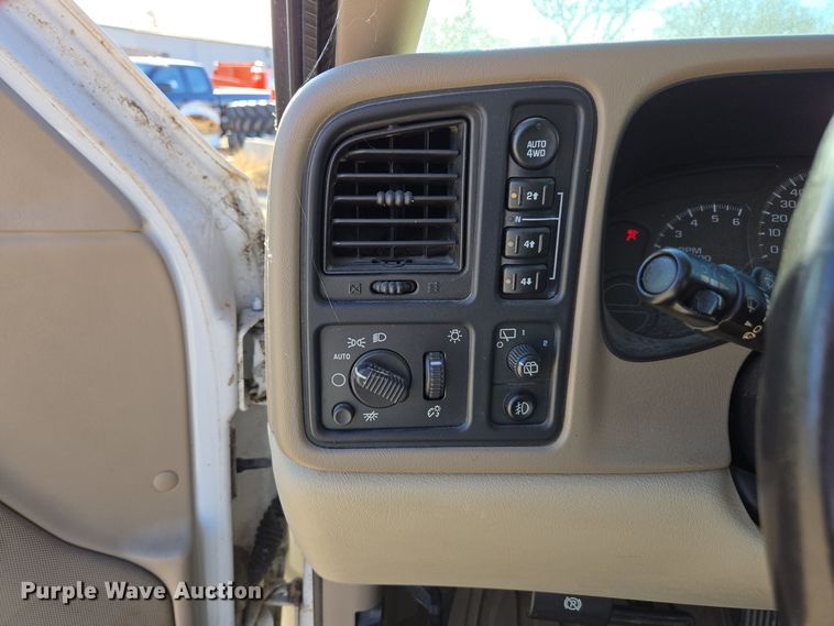 image for item EE7909 2005 Chevrolet Tahoe SUV