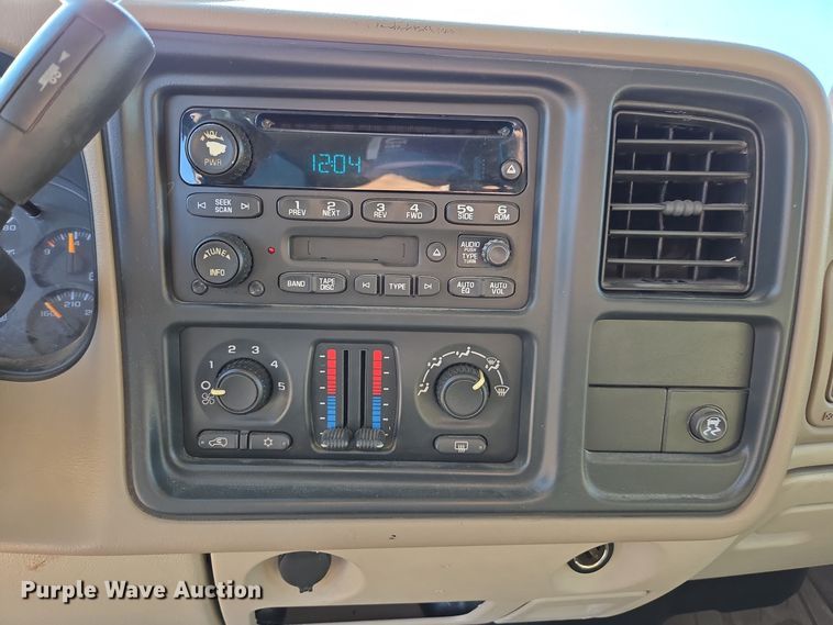 image for item EE7909 2005 Chevrolet Tahoe SUV