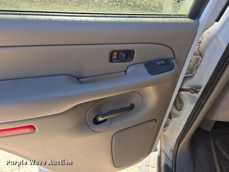 image for item EE7909 2005 Chevrolet Tahoe SUV