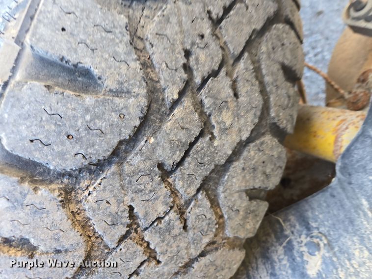 image for item EE7909 2005 Chevrolet Tahoe SUV