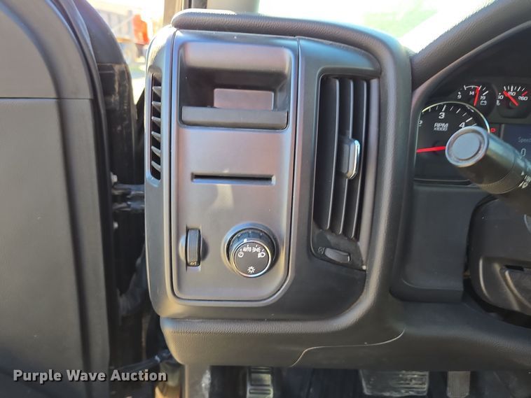 image for item EE7910 2015 Chevrolet Silverado 1500 Double Cab pickup truck