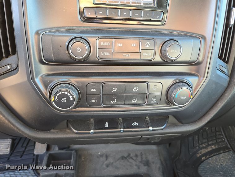 image for item EE7910 2015 Chevrolet Silverado 1500 Double Cab pickup truck