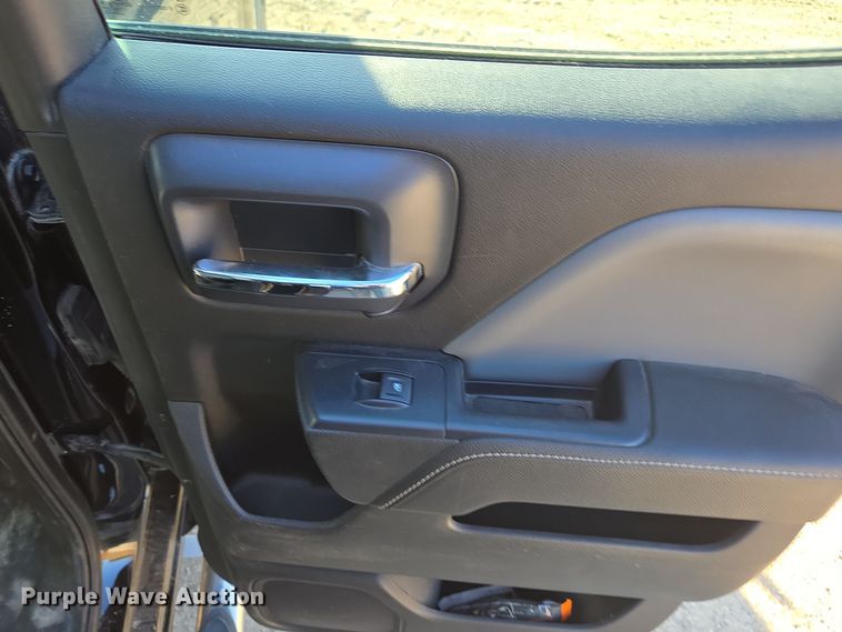 image for item EE7910 2015 Chevrolet Silverado 1500 Double Cab pickup truck