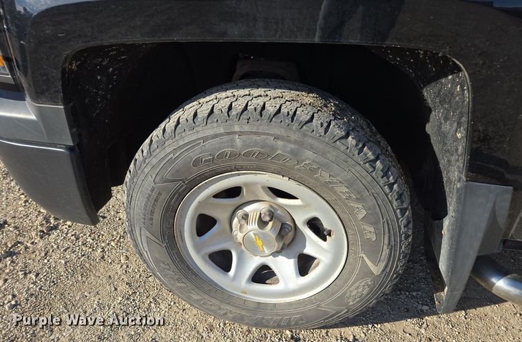 image for item EE7910 2015 Chevrolet Silverado 1500 Double Cab pickup truck