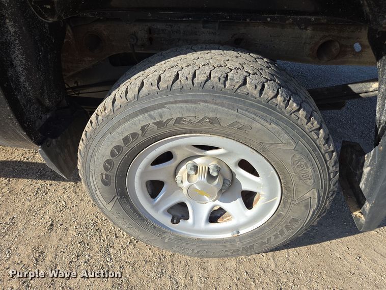 image for item EE7910 2015 Chevrolet Silverado 1500 Double Cab pickup truck