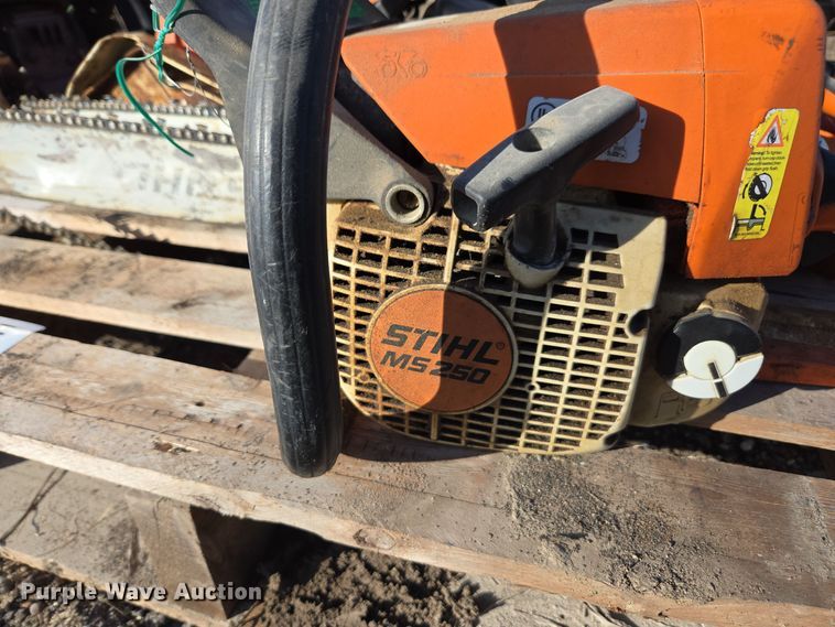 image for item EE7911 Saws