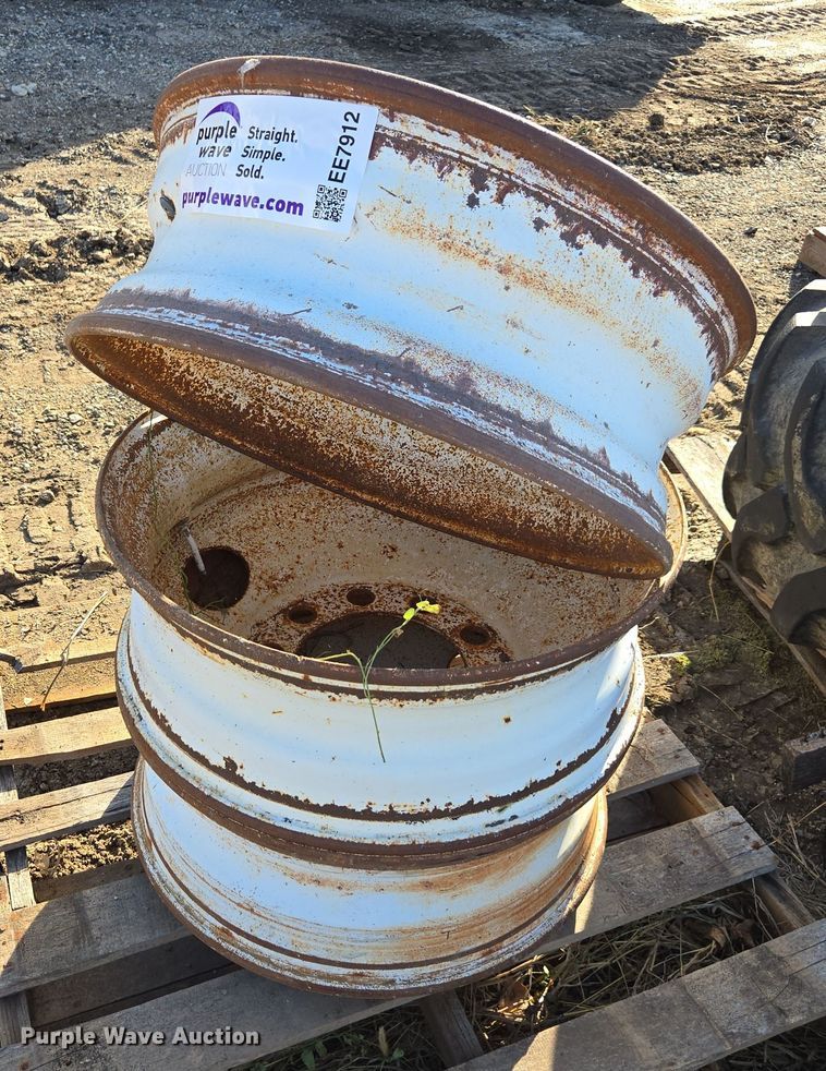 image for item EE7912 (3) 24.5