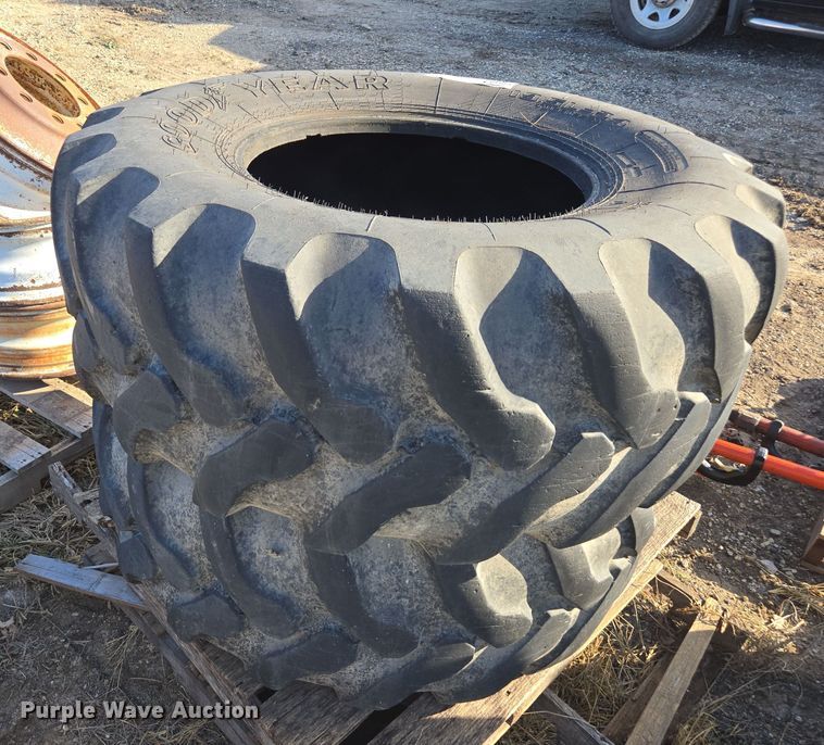 image for item EE7913 (2) Goodyear 19.5-24 tires