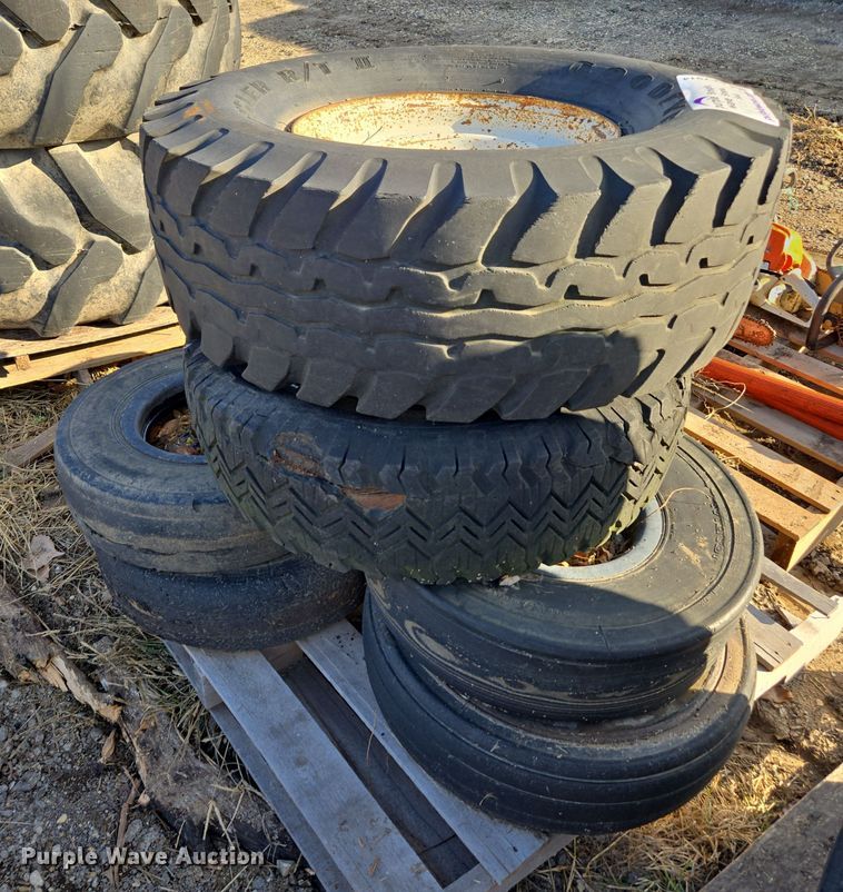 image for item EE7914 Tires and wheels