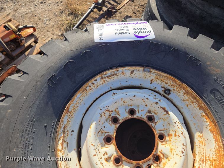 image for item EE7914 Tires and wheels