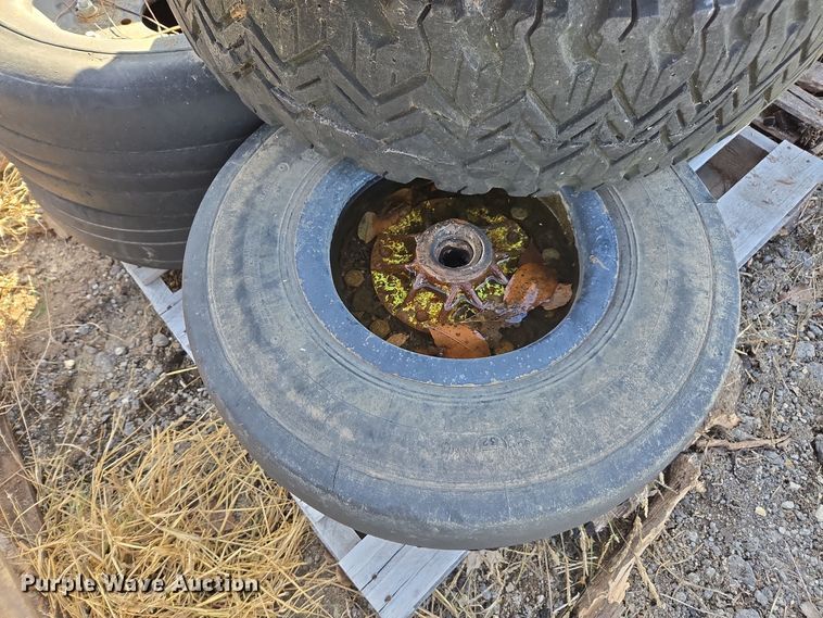 image for item EE7914 Tires and wheels