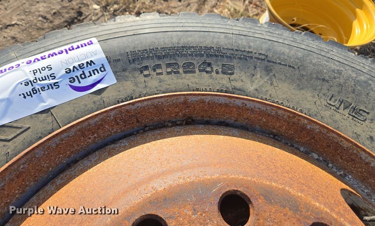 image for item EE7915 (7) 11R24.5 tires and wheels