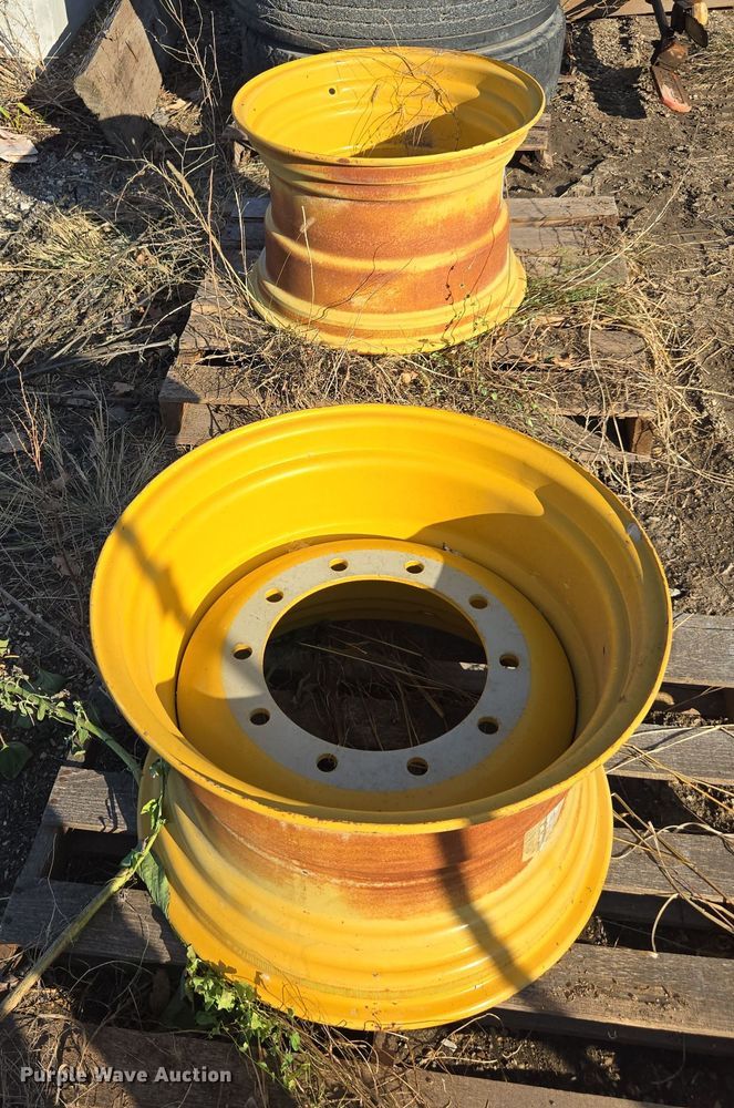 image for item EE7916 (2) ag wheels
