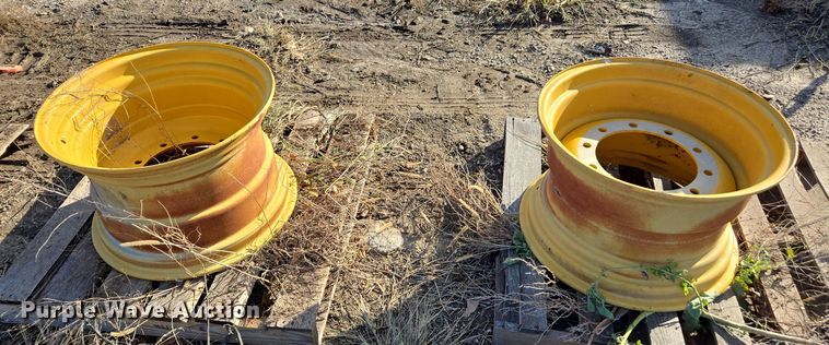 image for item EE7916 (2) ag wheels