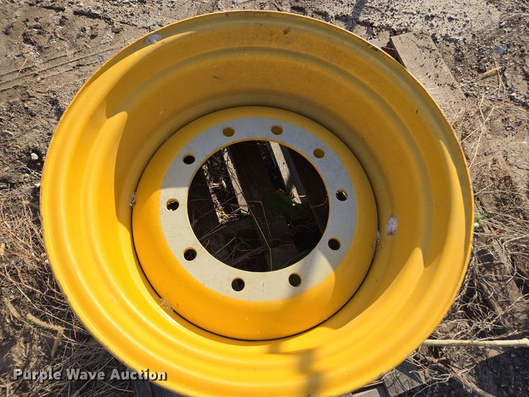 image for item EE7916 (2) ag wheels