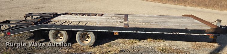 image for item EE7919 1982 Towmaster equipment trailer