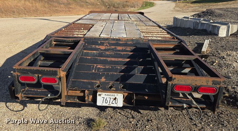 image for item EE7919 1982 Towmaster equipment trailer