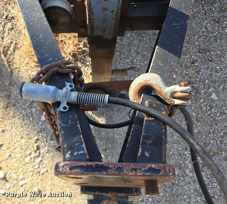 image for item EE7919 1982 Towmaster equipment trailer