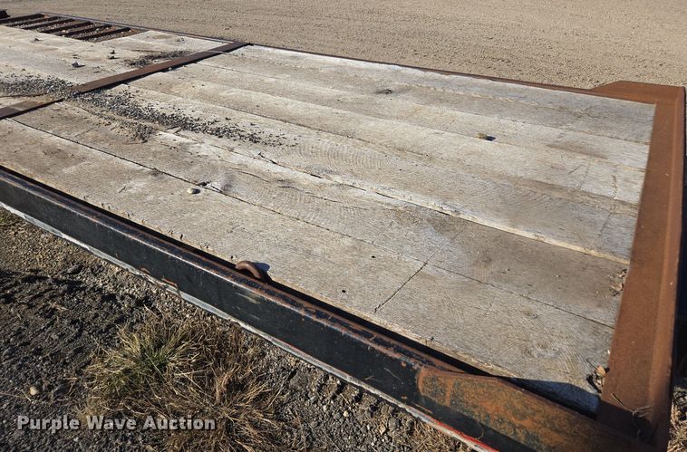 image for item EE7919 1982 Towmaster equipment trailer