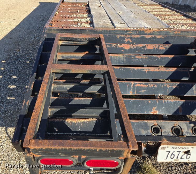 image for item EE7919 1982 Towmaster equipment trailer