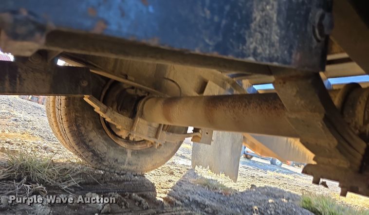 image for item EE7919 1982 Towmaster equipment trailer