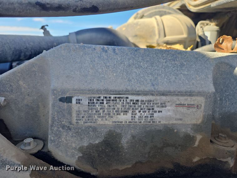 image for item EE7920 2002 Freightliner Columbia semi truck