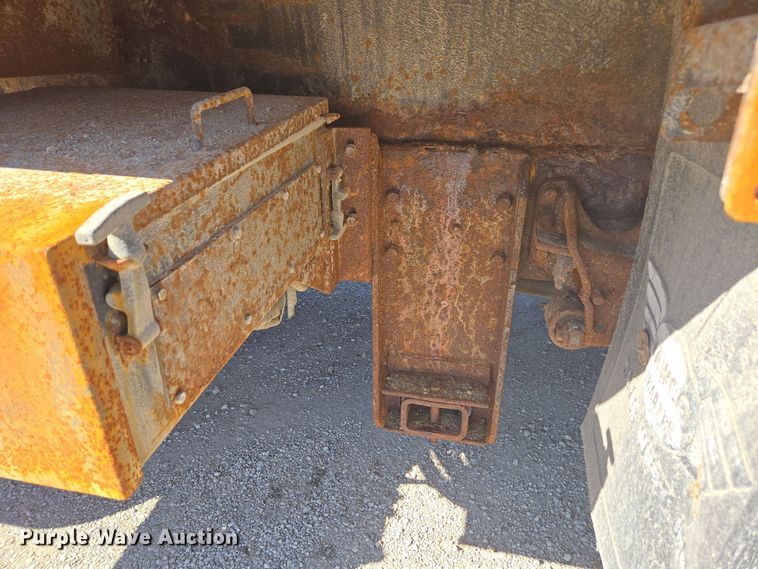 image for item EE7921 2006 International 7400 dump truck