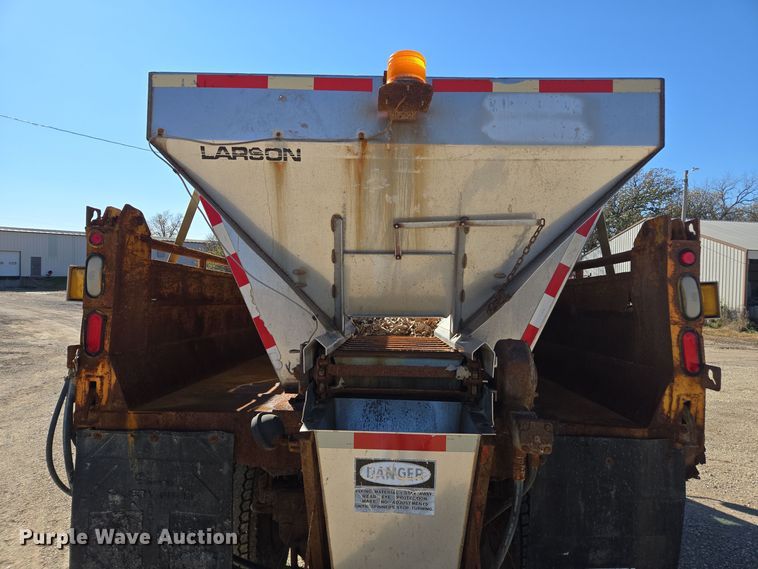 image for item EE7921 2006 International 7400 dump truck