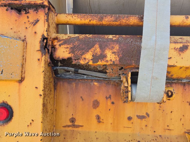 image for item EE7921 2006 International 7400 dump truck