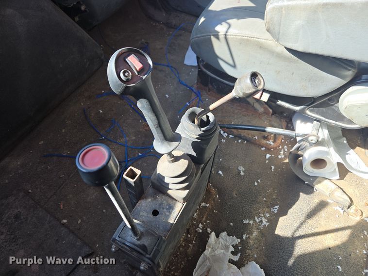 image for item EE7921 2006 International 7400 dump truck