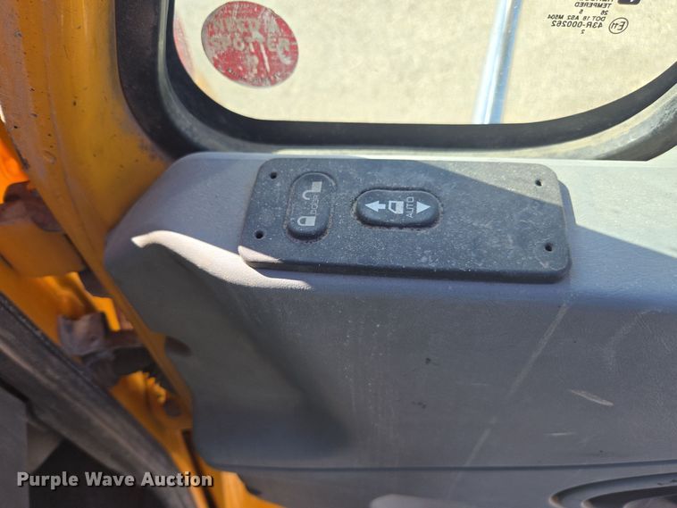 image for item EE7921 2006 International 7400 dump truck