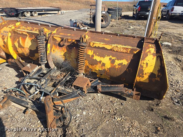 image for item EE7921 2006 International 7400 dump truck