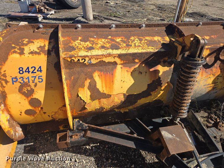 image for item EE7921 2006 International 7400 dump truck