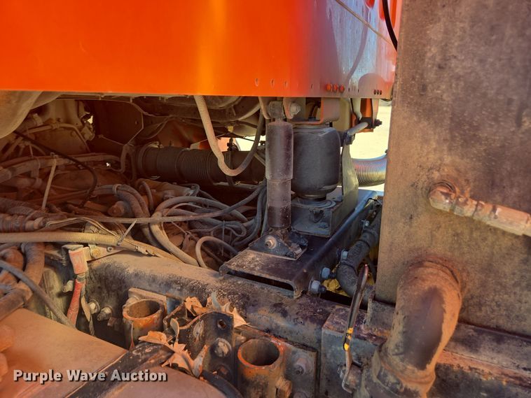 image for item EE7922 2010 Freightliner Business Class M2 dump truck