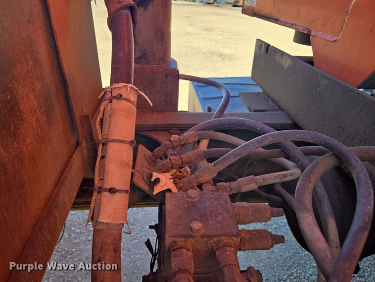 image for item EE7922 2010 Freightliner Business Class M2 dump truck