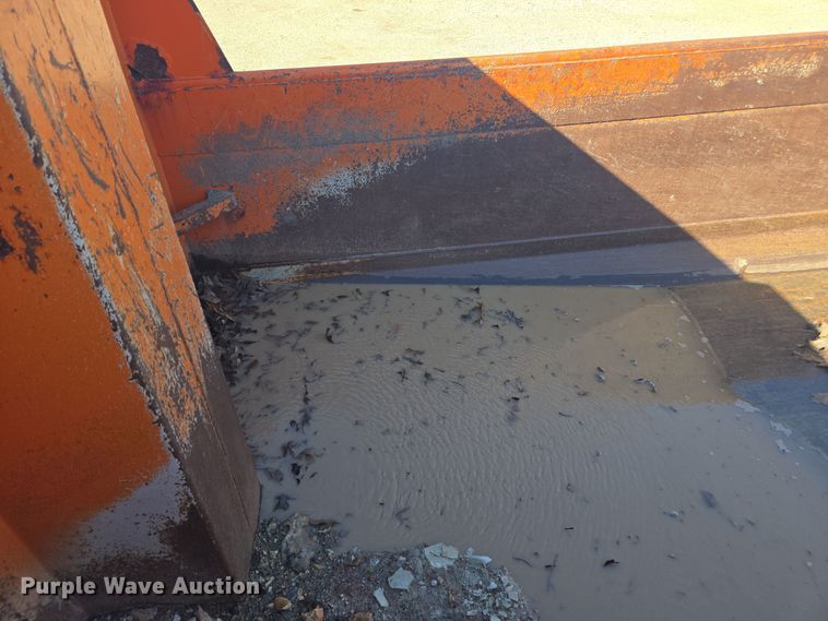 image for item EE7922 2010 Freightliner Business Class M2 dump truck