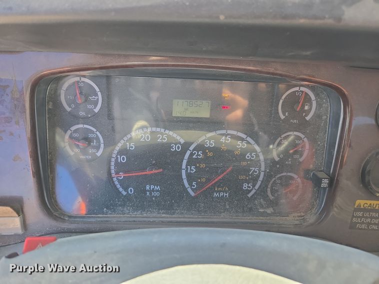 image for item EE7922 2010 Freightliner Business Class M2 dump truck