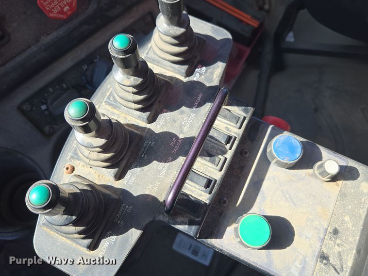 image for item EE7922 2010 Freightliner Business Class M2 dump truck