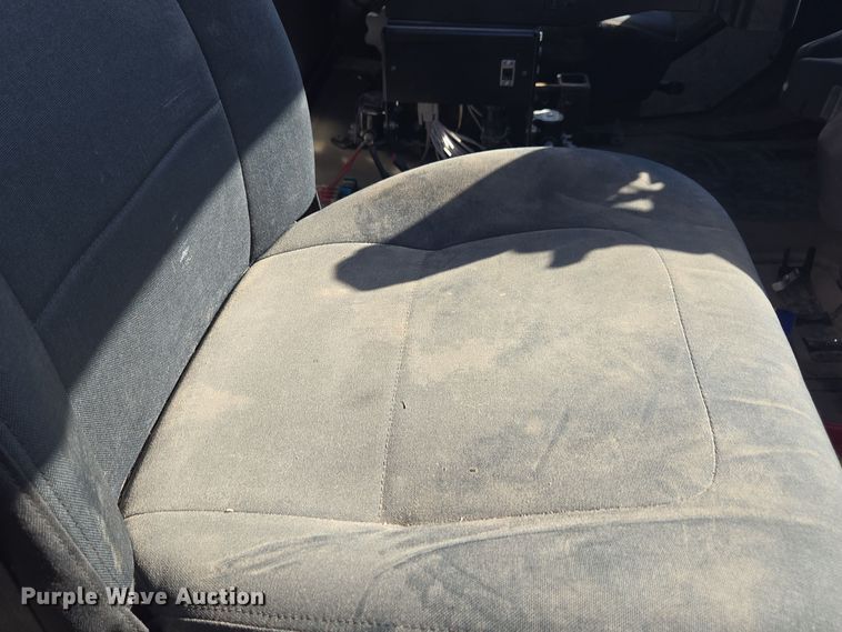 image for item EE7922 2010 Freightliner Business Class M2 dump truck