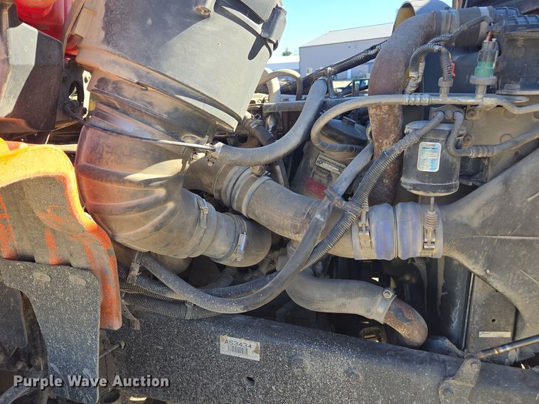 image for item EE7922 2010 Freightliner Business Class M2 dump truck