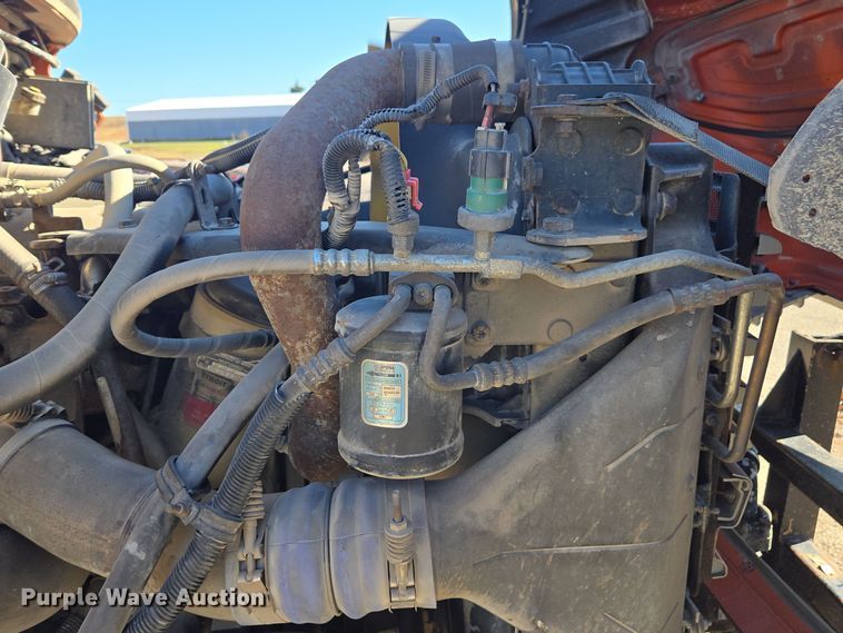 image for item EE7922 2010 Freightliner Business Class M2 dump truck