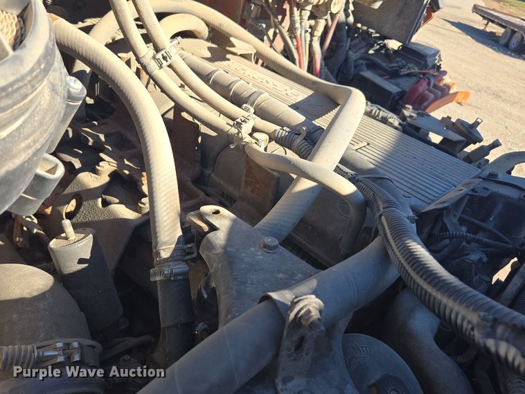 image for item EE7922 2010 Freightliner Business Class M2 dump truck