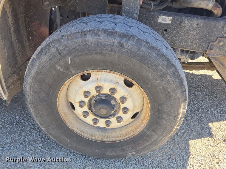 image for item EE7922 2010 Freightliner Business Class M2 dump truck