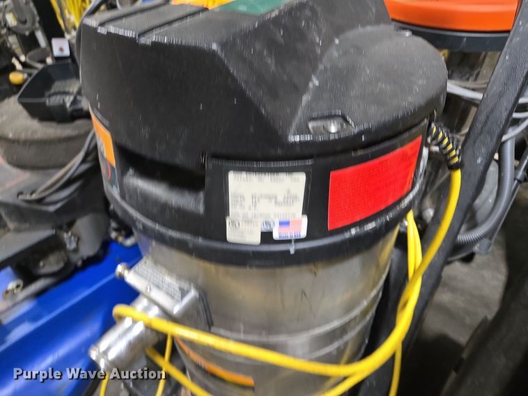 image for item EE8521 Cleaning equipment 