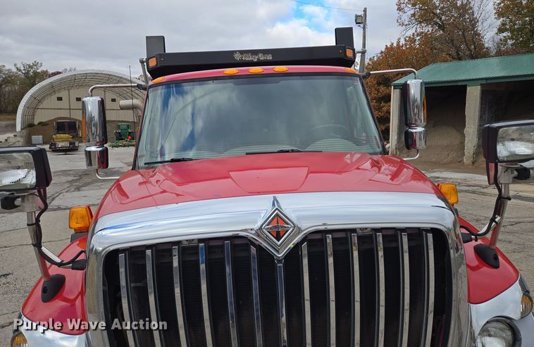 image for item EE8699 2012 International 7500 dump truck