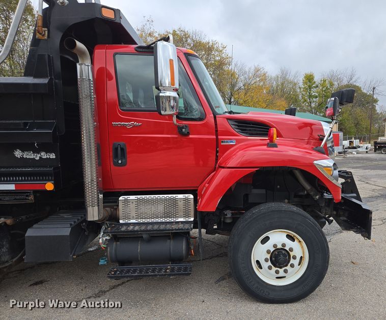 image for item EE8699 2012 International 7500 dump truck
