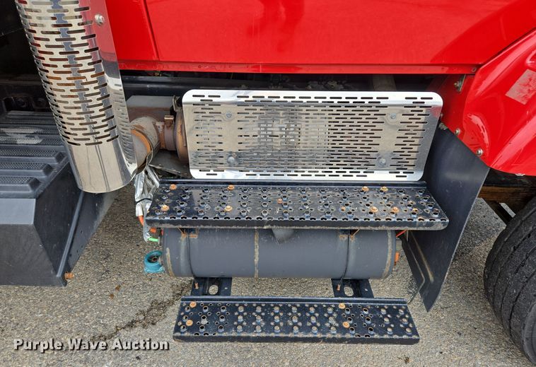 image for item EE8699 2012 International 7500 dump truck