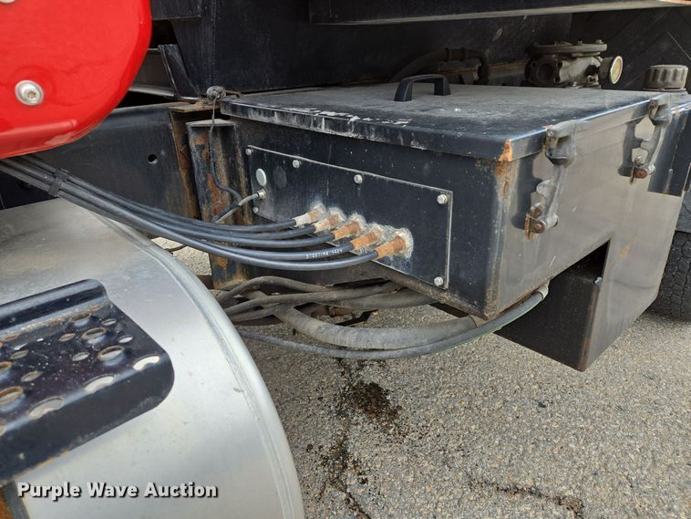 image for item EE8699 2012 International 7500 dump truck