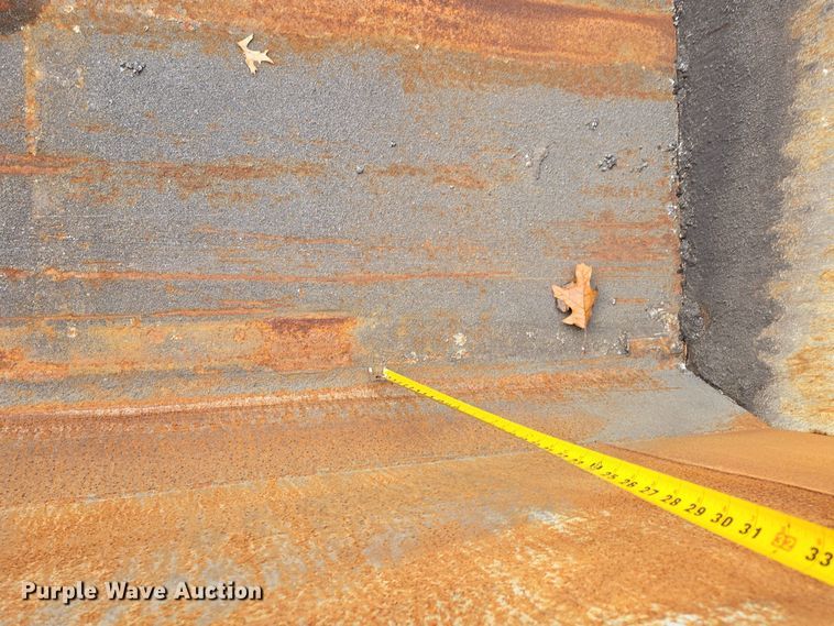 image for item EE8699 2012 International 7500 dump truck