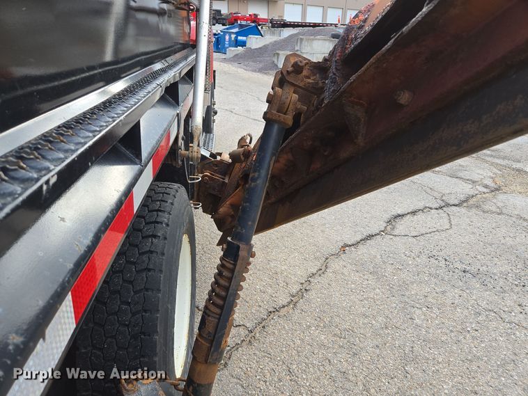 image for item EE8699 2012 International 7500 dump truck